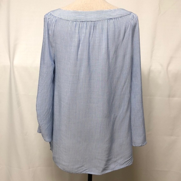 -> Jones New York Open Arm Blouse - Picture 4 of 8